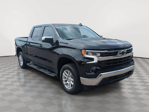 Used 2024 Chevrolet Silverado 1500 LT AWD/4WD image 13