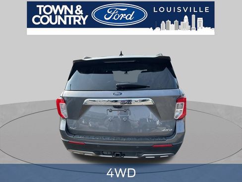 Used 2021 Ford Explorer XLT w/ Equipment Group 202A AWD/4WD image 5