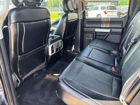 Used 2018 Ford F150 Lariat w/ Equipment Group 502A Luxury AWD/4WD image 13
