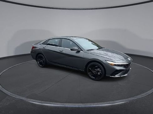 New 2026 Hyundai Elantra SEL Sport image 12