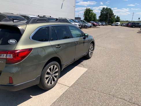 Used 2016 Subaru Outback 2.5i Limited AWD/4WD image 4