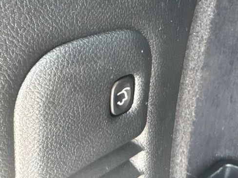 Used 2022 Dodge Durango R/T AWD/4WD image 15