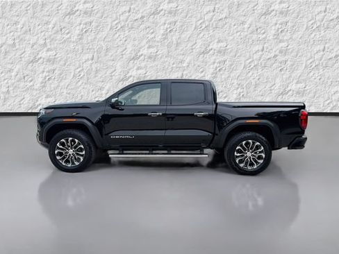 Used 2025 GMC Canyon Denali AWD/4WD image 6