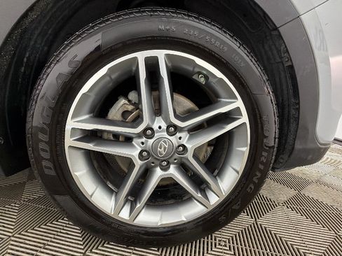 Used 2017 Hyundai Santa Fe Limited FWD image 35