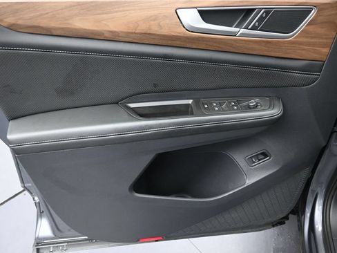 Used 2024 Volkswagen Atlas SE FWD image 10