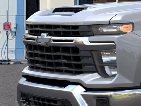 New 2026 Chevrolet Silverado 2500 LT w/ LPO, Dark Essentials Package image 37