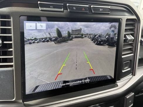 Used 2023 Ford F150 Platinum AWD/4WD image 16