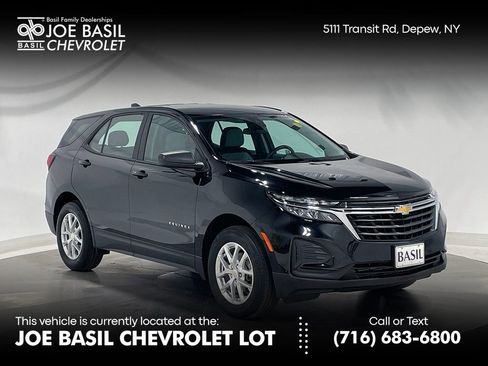 Used 2024 Chevrolet Equinox LS image 1