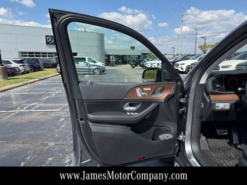 Certified 2026 Mercedes-Benz GLS 450 4MATIC image 12
