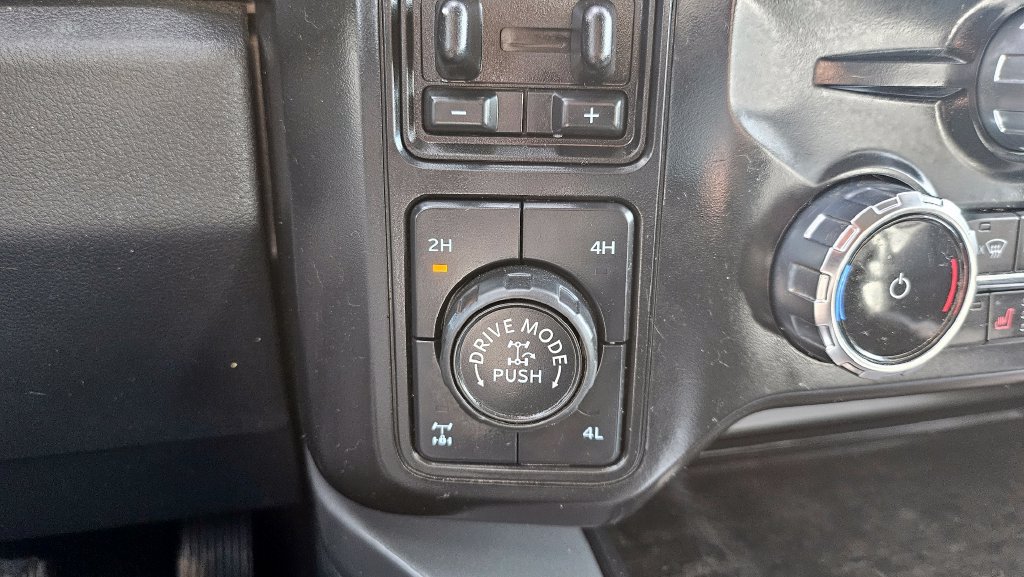 Used 2024 Ford F250 Lariat w/ Lariat Ultimate Package AWD/4WD image 41