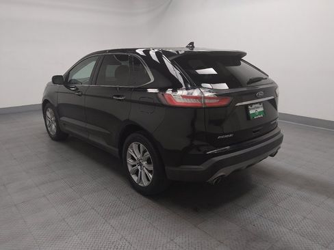 Used 2019 Ford Edge Titanium w/ Equipment Group 301A FWD image 3