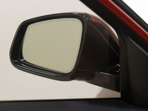 Used 2022 BMW X2 sDrive28i w/ Convenience Package image 15