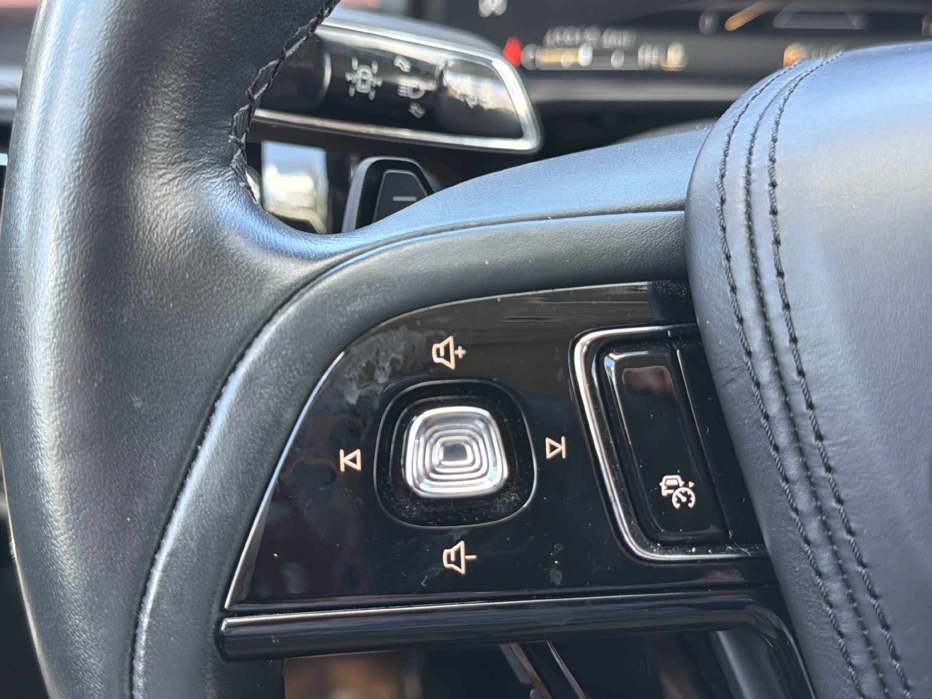 Used 2021 Lincoln Aviator Reserve w/ Equipment Group 201A AWD/4WD image 28
