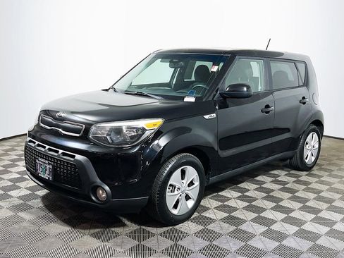 Used 2015 Kia Soul FWD image 4