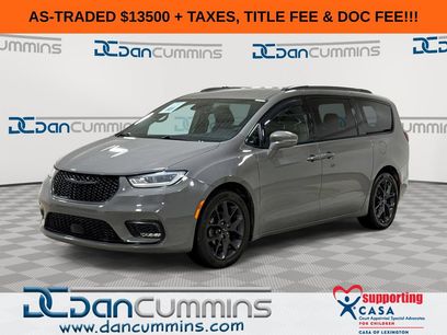 Used 2021 Chrysler Pacifica Touring-L w/ S Appearance Package