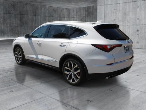 Used 2023 Acura MDX FWD w/ Technology Package image 4