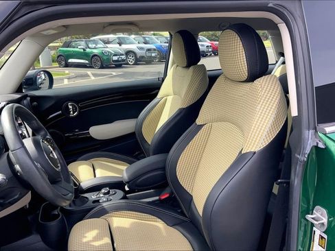 Certified 2022 MINI Cooper SE image 26