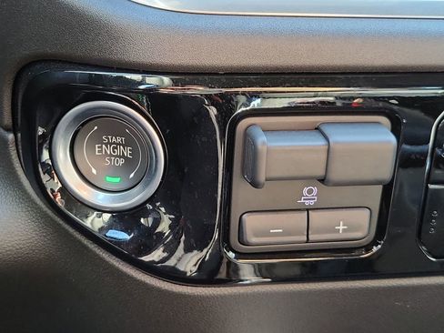 Used 2025 Chevrolet Silverado 1500 RST w/ Protection Package image 17