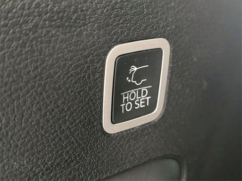 Used 2022 Jeep Grand Wagoneer Series I image 33