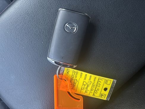 Used 2021 MAZDA CX-5 Carbon Edition image 25