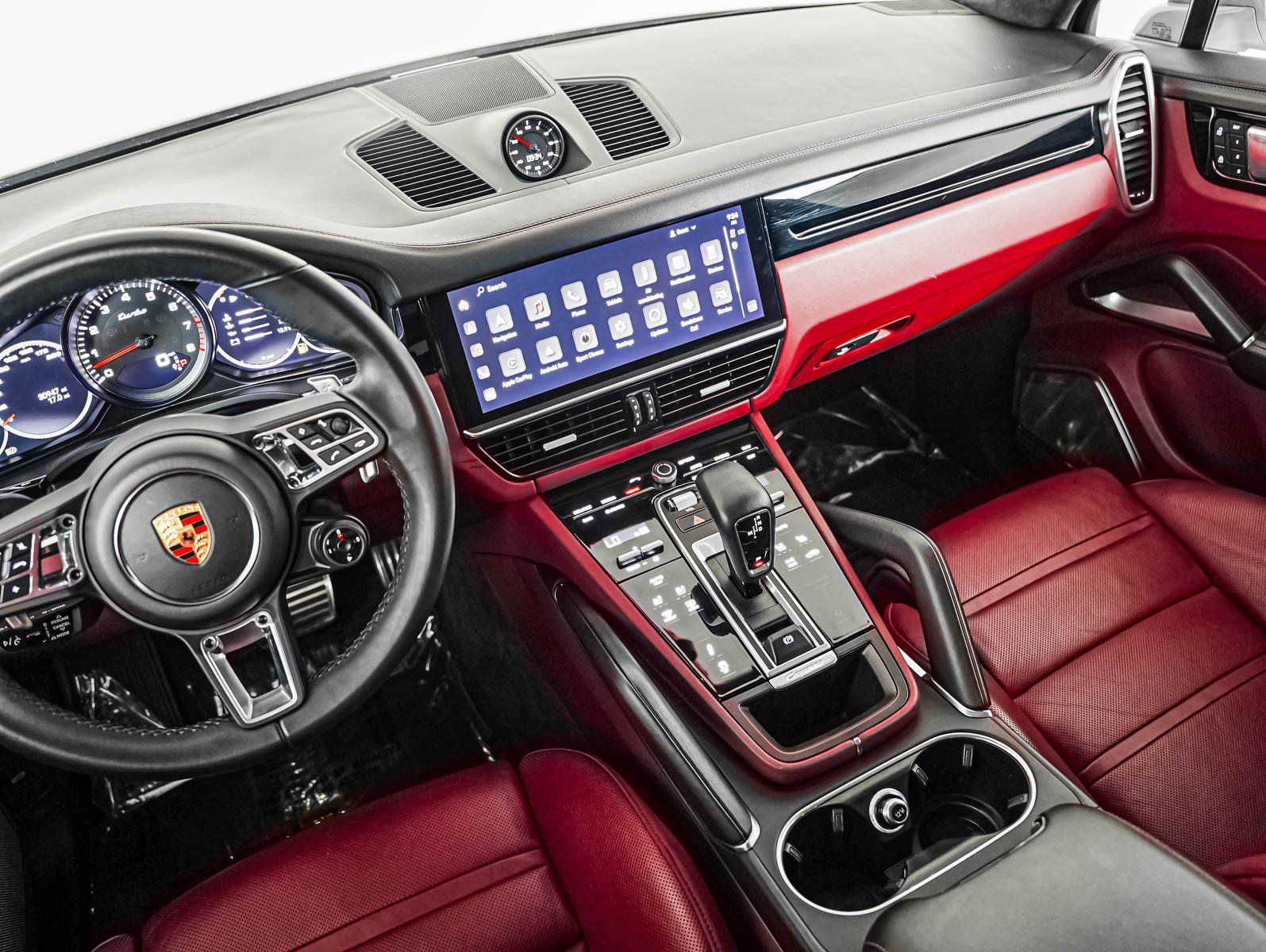 Certified 2023 Porsche Cayenne Turbo AWD/4WD image 18