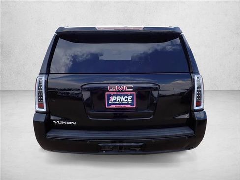 Used 2017 GMC Yukon SLT AWD/4WD image 3