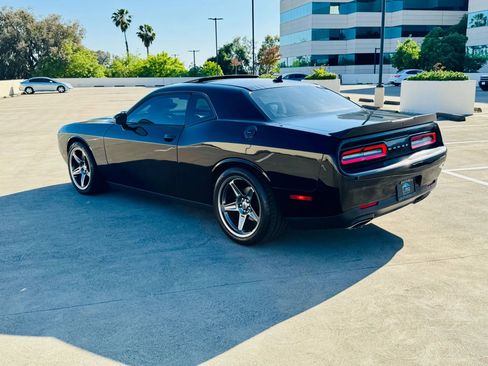 Used 2016 Dodge Challenger R/T Plus image 26