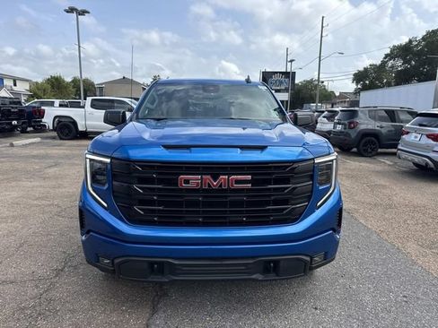 Used 2022 GMC Sierra 1500 Elevation RWD image 2