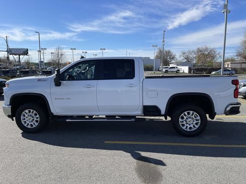 Used 2025 Chevrolet Silverado 2500 LT AWD/4WD image 4