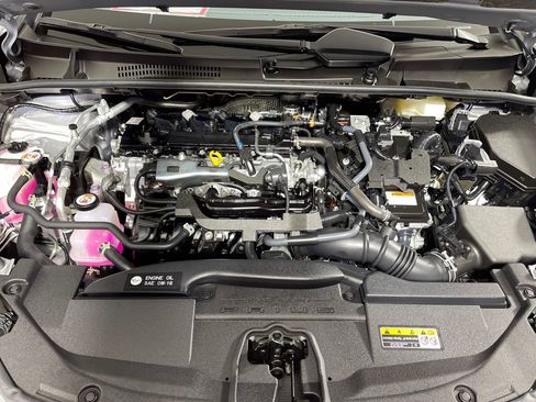 Certified 2024 Toyota Prius XLE image 9