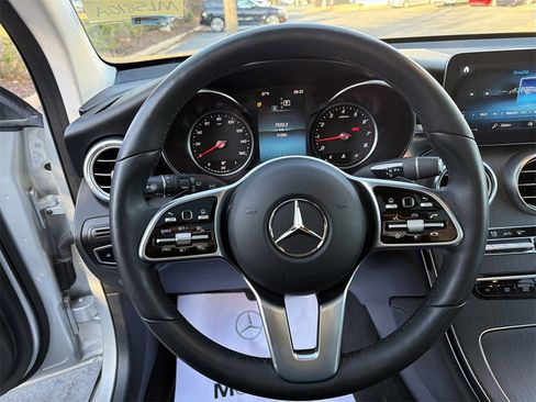 Used 2020 Mercedes-Benz GLC 300 4MATIC image 25