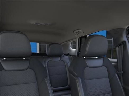 New 2026 Chevrolet Trax LT w/ Driver Confidence Package FWD image 27