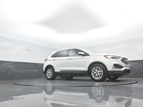 Certified 2024 Ford Edge SEL w/ Convenience Package AWD/4WD image 34