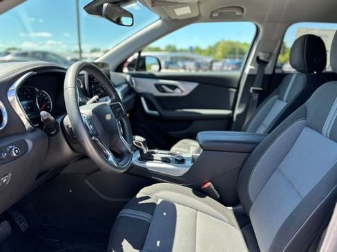Used 2025 Chevrolet Blazer LT w/ Convenience Package image 13