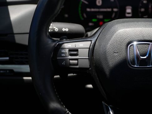 Used 2023 Honda Accord Touring image 23