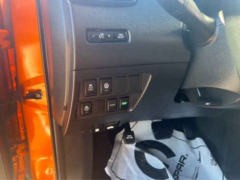 Used 2022 Nissan Rogue Sport SV image 18