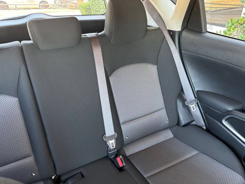 Used 2025 Kia Soul LX w/ LX Technology Package FWD image 34