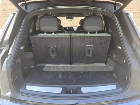 Used 2026 Cadillac Vistiq Sport w/ LPO, Floor Liner Package AWD/4WD image 10