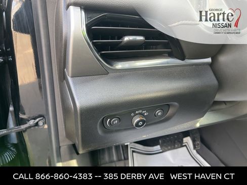 Used 2019 Chevrolet Traverse LT w/ LT Premium Package image 29