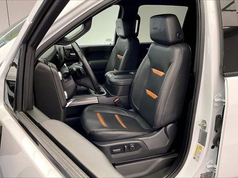 Used 2022 GMC Sierra 2500 AT4 image 17