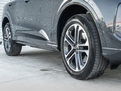 Certified 2025 Audi Q5 Premium w/ Convenience Package image 31