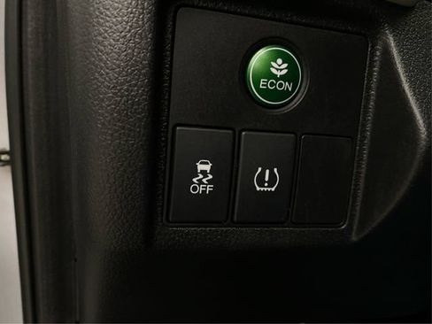Used 2018 Honda HR-V LX image 22