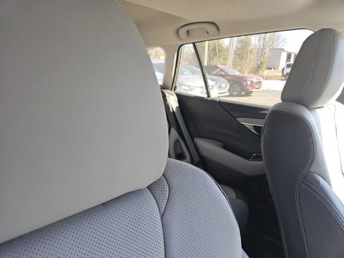 Used 2022 Subaru Outback Limited image 14
