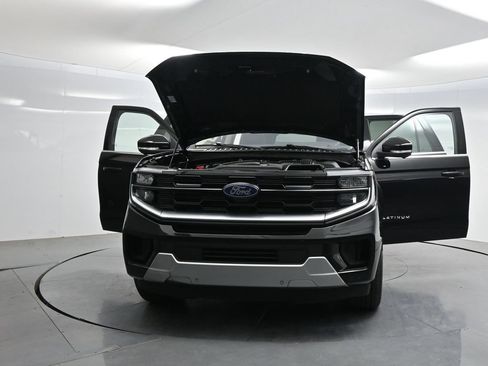 Used 2025 Ford Expedition Max Platinum AWD/4WD image 51