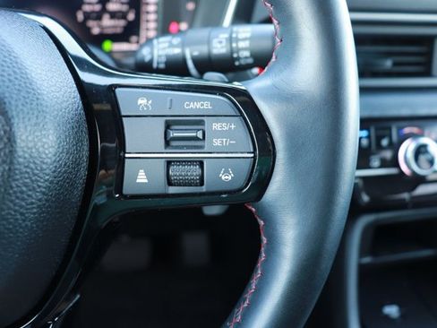 Certified 2025 Honda Pilot Black Edition image 28