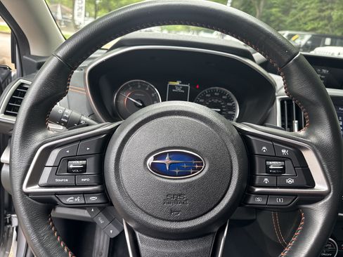 Used 2023 Subaru Crosstrek 2.5i Limited AWD/4WD image 22