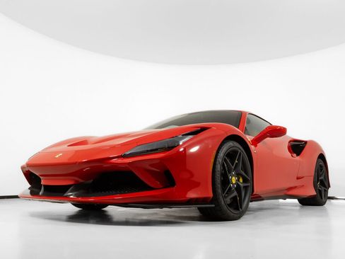 Used 2022 Ferrari F8 Tributo image 14