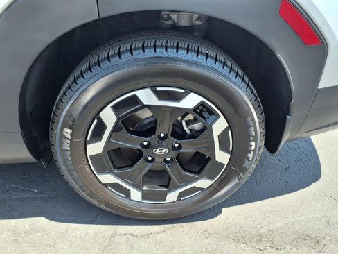 Used 2025 Hyundai Santa Fe SEL FWD image 14