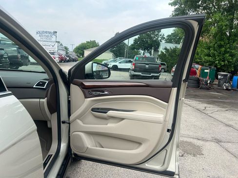 Used 2014 Cadillac SRX Performance AWD/4WD image 46