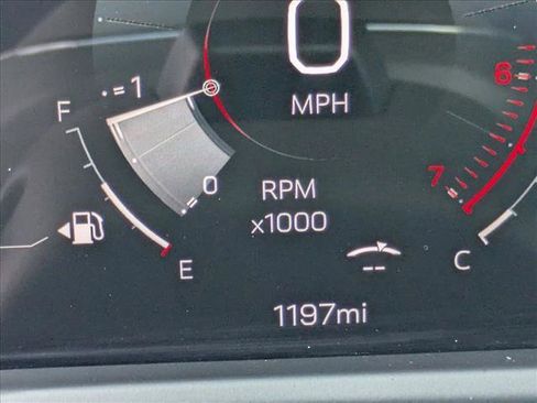 Used 2026 GMC Acadia Denali w/ Super Cruise Package FWD image 11